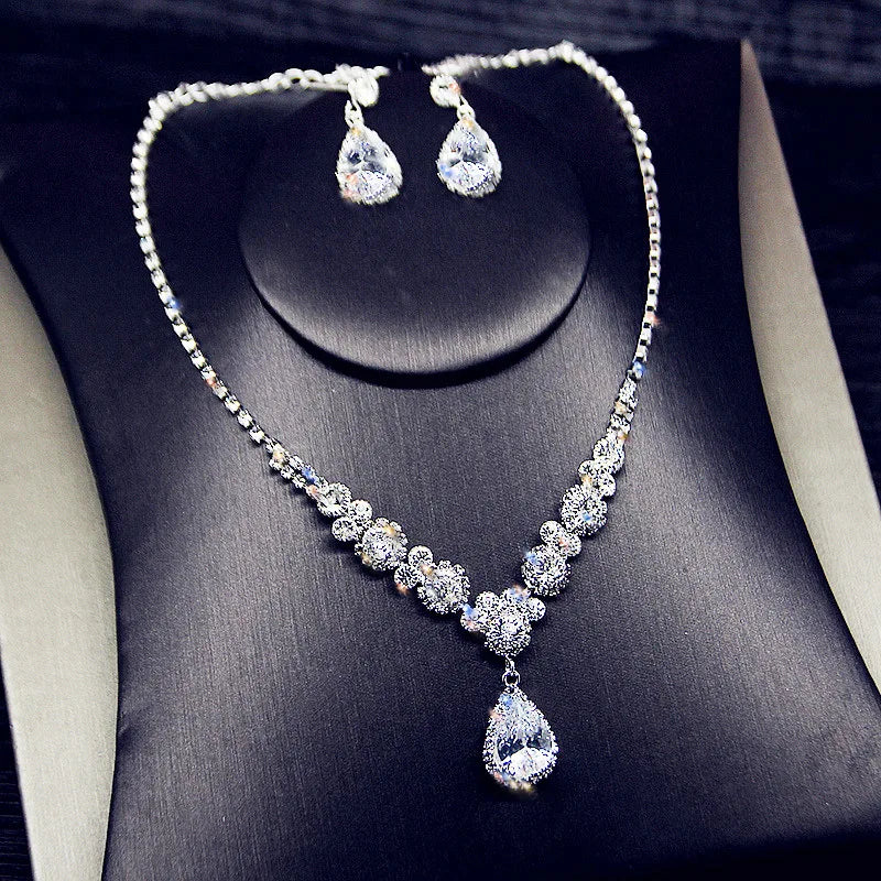 Élyse Teardrop Jewellery Set