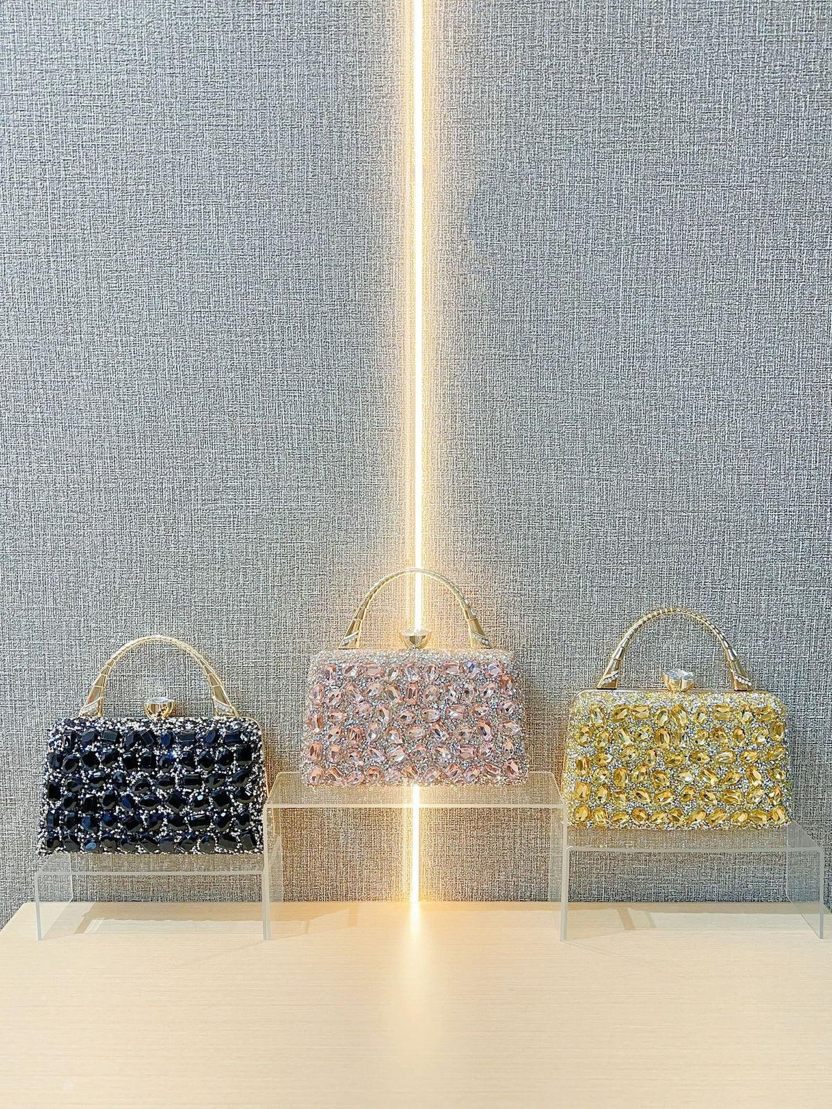 Glimmer Kiss Bag