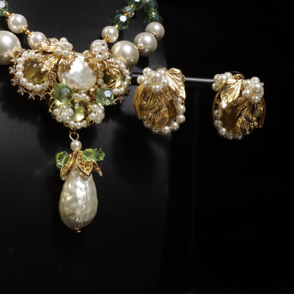The Pearl Set