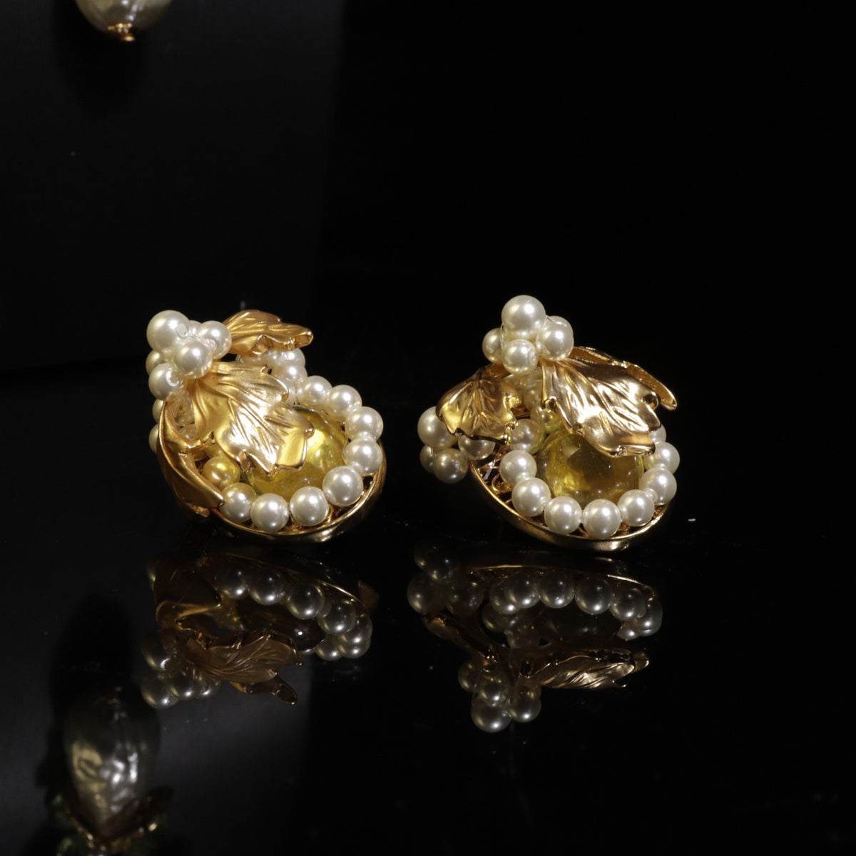 The Pearl Set